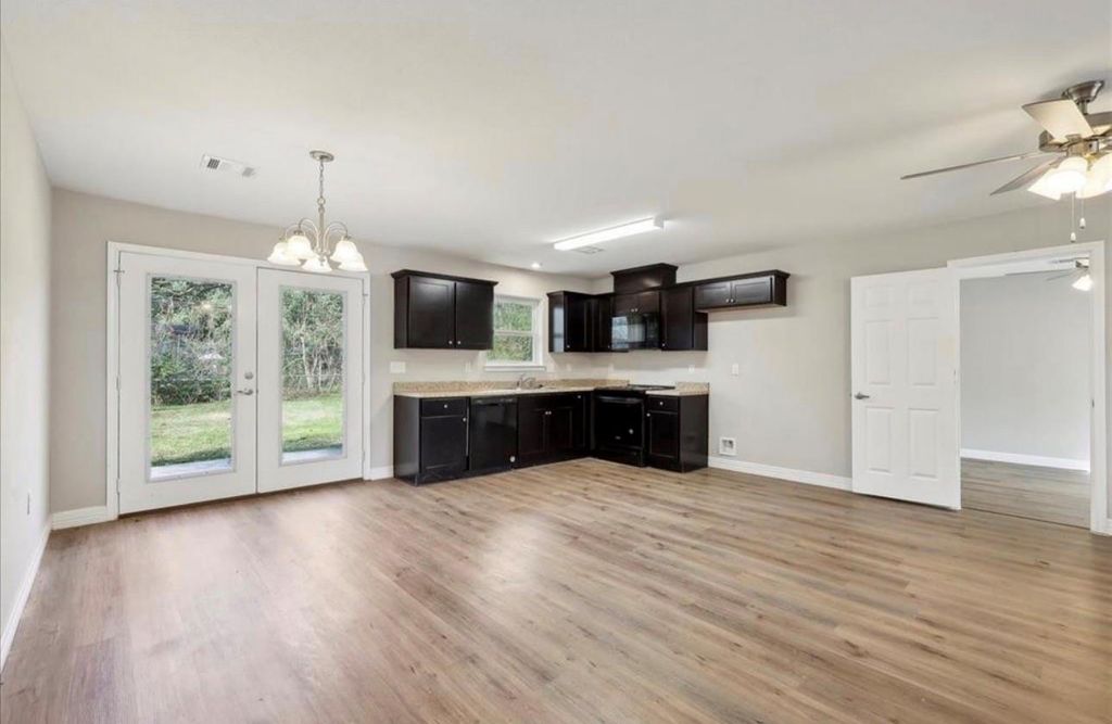 8670 Newfield Lane, Beaumont, TX 77707