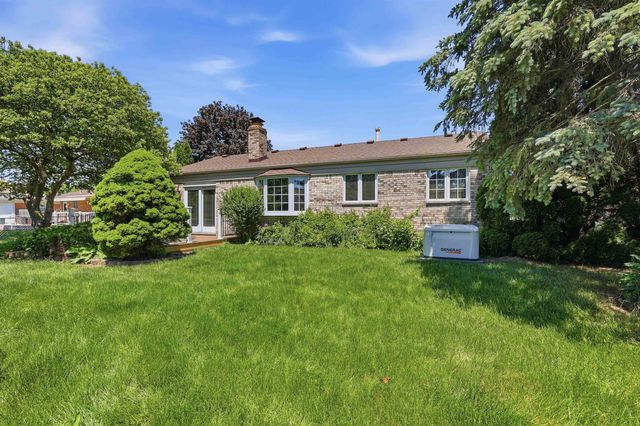 19688 Rich, Clinton Twp, MI 48038