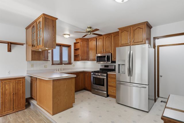 19688 Rich, Clinton Twp, MI 48038