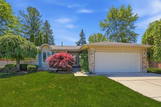 19688 Rich, Clinton Twp, MI 48038