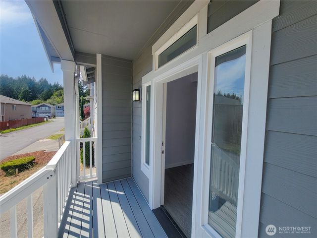 5112 Bear Paw Court NW, Silverdale, WA 98383