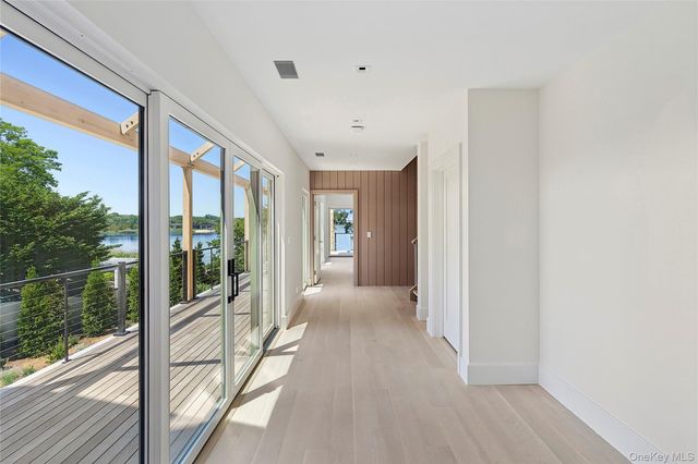 25 Bluff Point Road, Sag Harbor, NY 11963