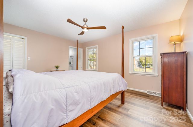 8700 Parkchester Drive, Charlotte, NC 28277