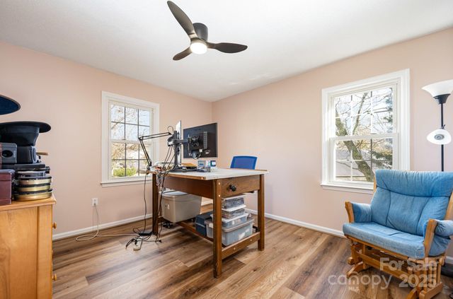 8700 Parkchester Drive, Charlotte, NC 28277