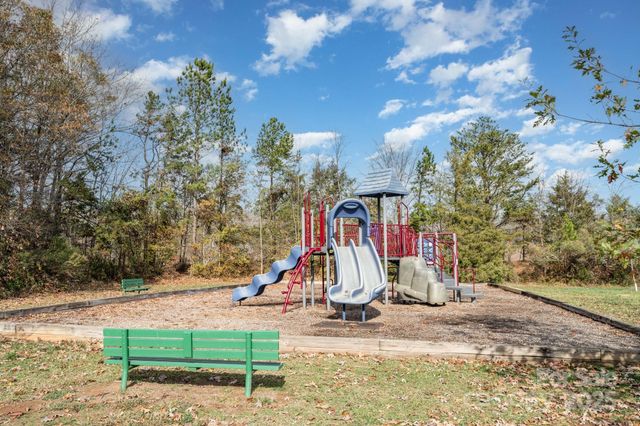 8700 Parkchester Drive, Charlotte, NC 28277