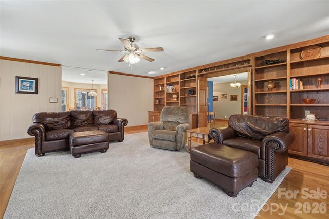 8606 Wellington Lane, Harrisburg, NC 28075