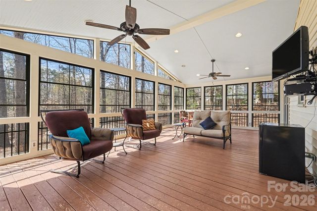 8606 Wellington Lane, Harrisburg, NC 28075