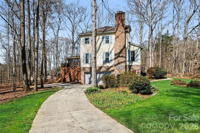 8606 Wellington Lane, Harrisburg, NC 28075