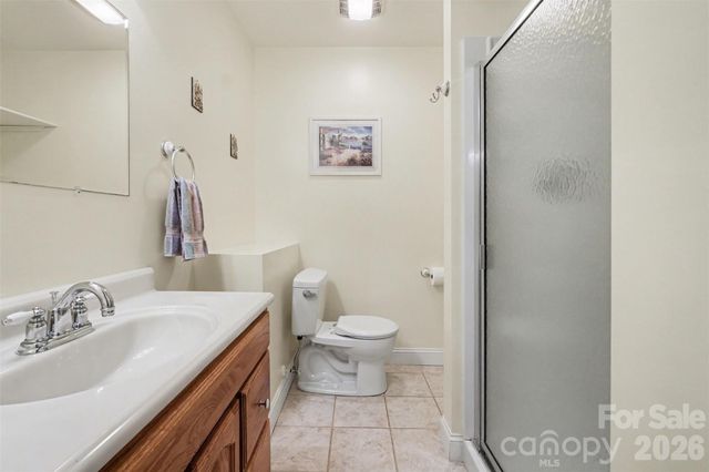 8606 Wellington Lane, Harrisburg, NC 28075