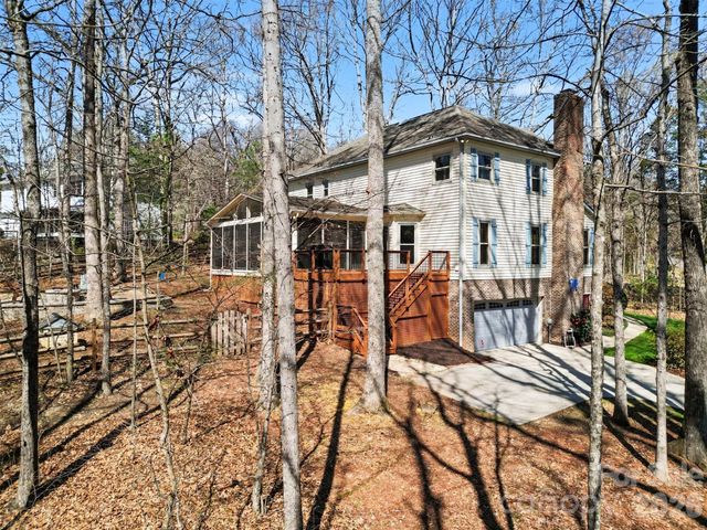 8606 Wellington Lane, Harrisburg, NC 28075