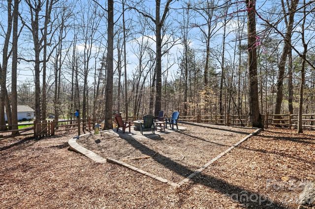 8606 Wellington Lane, Harrisburg, NC 28075