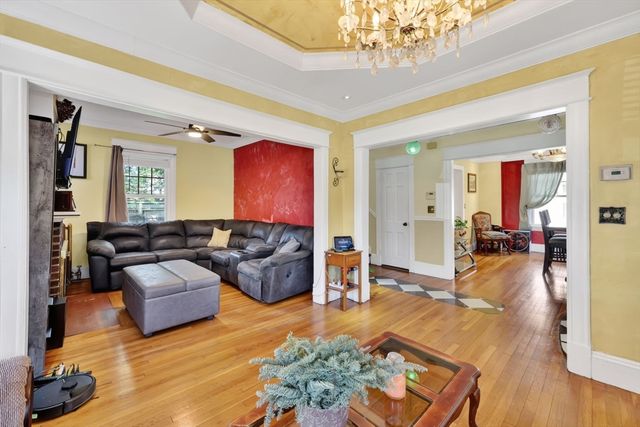 14 Herman St, Springfield, MA 01108