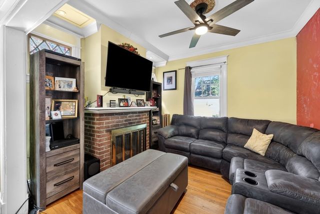14 Herman St, Springfield, MA 01108