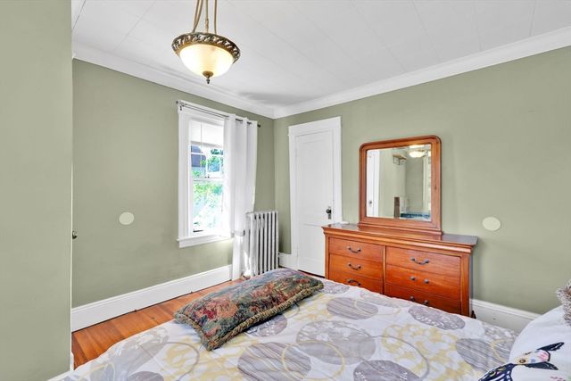 14 Herman St, Springfield, MA 01108