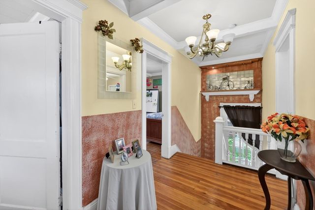 14 Herman St, Springfield, MA 01108