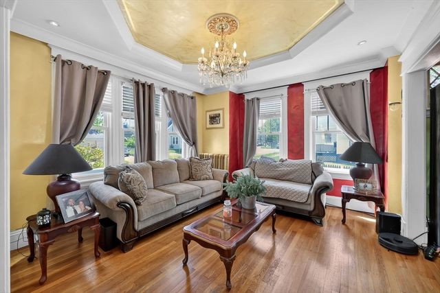 14 Herman St, Springfield, MA 01108