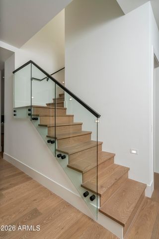 3923 E HEATHERBRAE Drive, Phoenix, AZ 85018