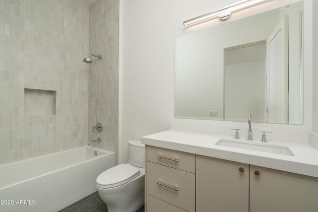 3923 E HEATHERBRAE Drive, Phoenix, AZ 85018