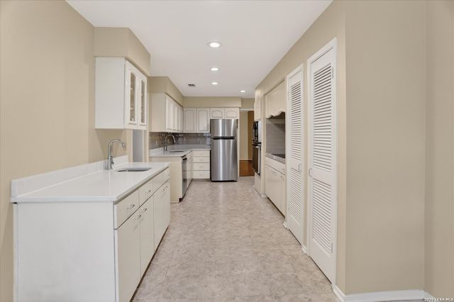 8033 N New Braunfels Ave Apt 400E, San Antonio, TX 78209