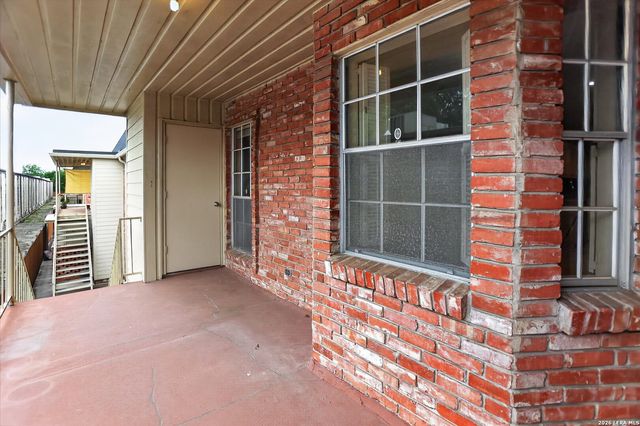 8033 N New Braunfels Ave Apt 400E, San Antonio, TX 78209