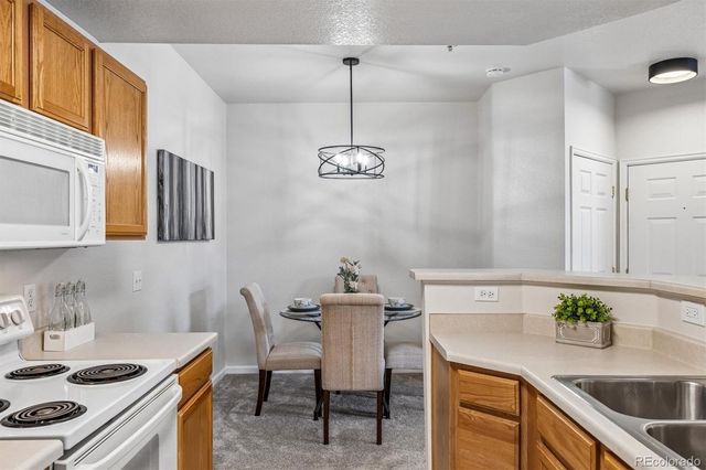 7440 S Blackhawk Street 104, Englewood, CO 80112