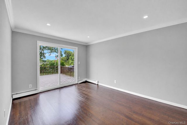520 Kirkman Avenue, Elmont, NY 11003