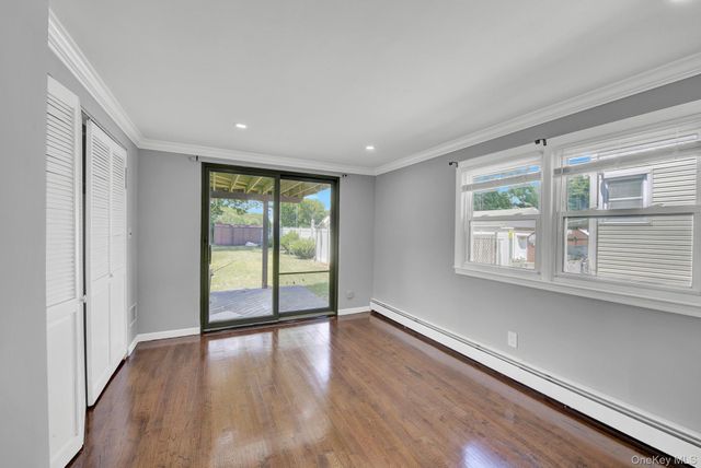 520 Kirkman Avenue, Elmont, NY 11003