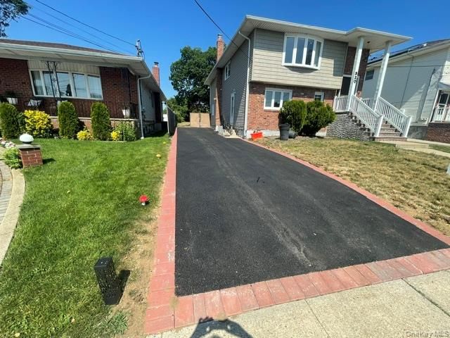 520 Kirkman Avenue, Elmont, NY 11003