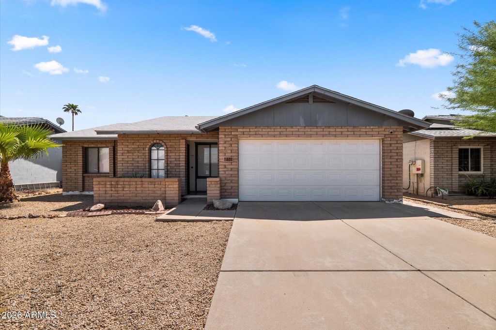 401 E ORAIBI Drive, Phoenix, AZ 85024 — exterior