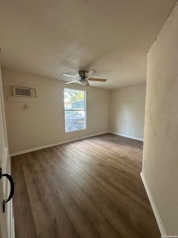 311 W MALONE AVE, San Antonio, TX 78214