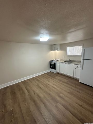 311 W MALONE AVE, San Antonio, TX 78214