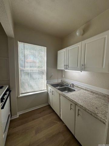 311 W MALONE AVE, San Antonio, TX 78214