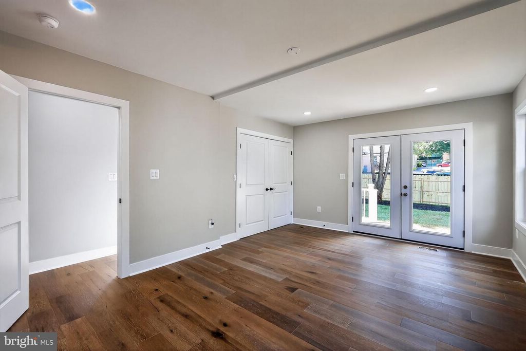 1 TUCKER ST, Annapolis, MD 21401