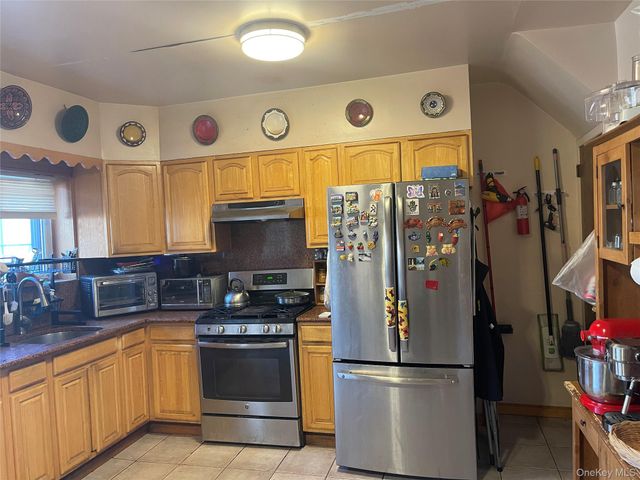 6166 78th Street, Middle Village, NY 11379