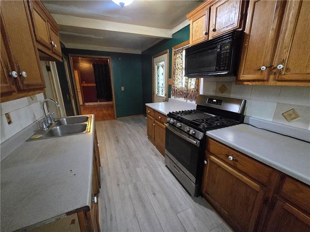 230 S Osage Street, Buckner, MO 64016