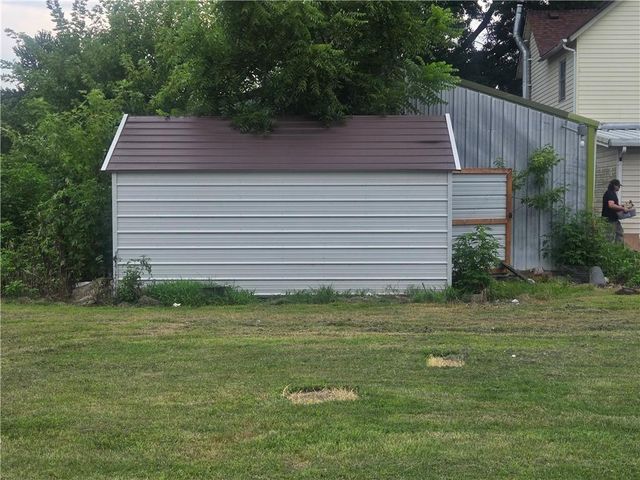 230 S Osage Street, Buckner, MO 64016