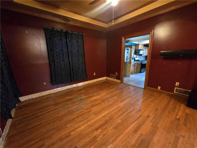 230 S Osage Street, Buckner, MO 64016