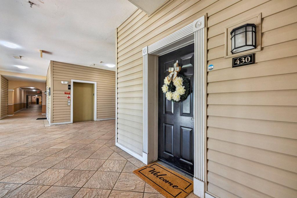 Image 1 of property listing at 501 HUNGERFORD DR #430, Rockville, MD 20850