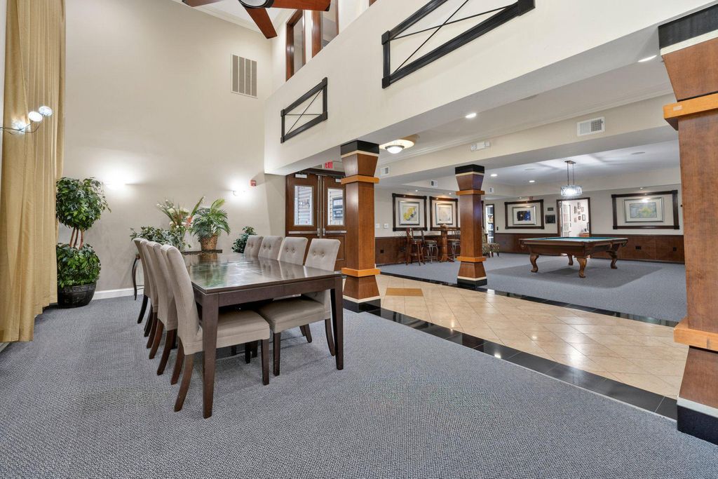 Image 24 of property listing at 501 HUNGERFORD DR #430, Rockville, MD 20850