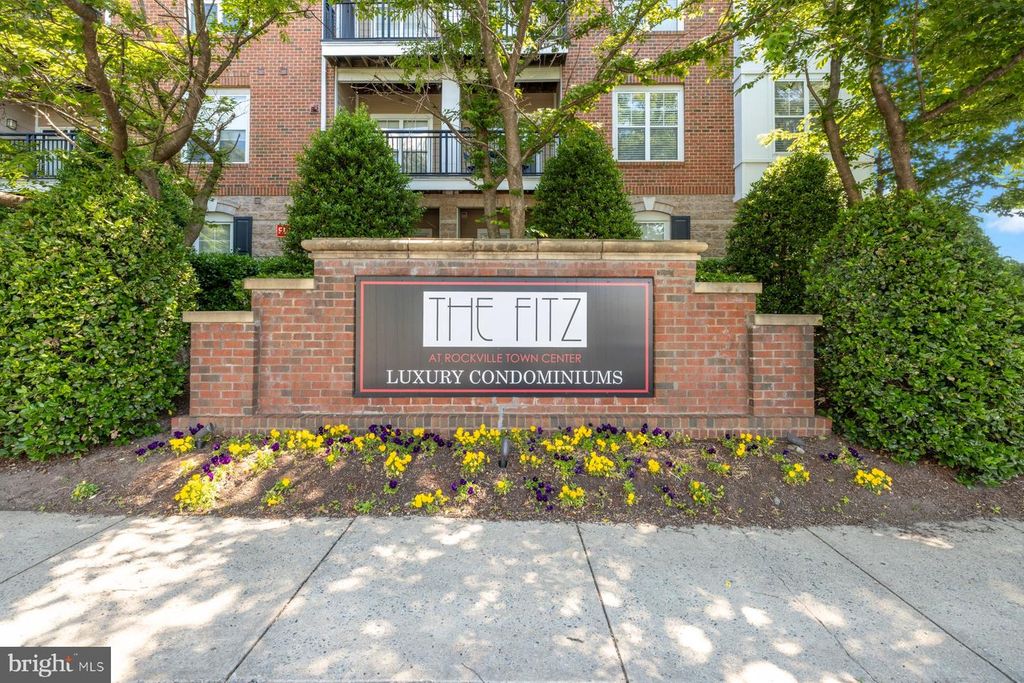 Image 28 of property listing at 501 HUNGERFORD DR #430, Rockville, MD 20850