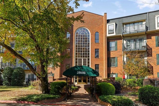 28317 Plantation Drive NE, Atlanta, GA 30324