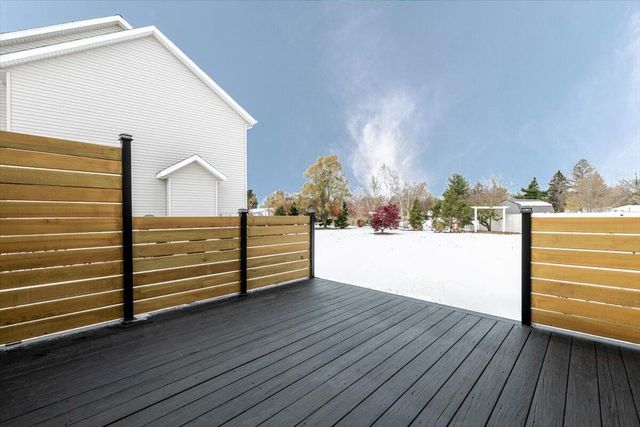 5789 Hayden Court, Stevensville, MI 49127