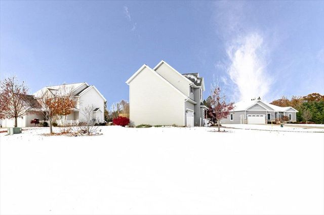 5789 Hayden Court, Stevensville, MI 49127