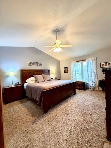 4385 Meadow Valley Drive, West Des Moines, IA 50265