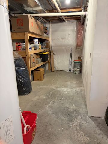 4385 Meadow Valley Drive, West Des Moines, IA 50265