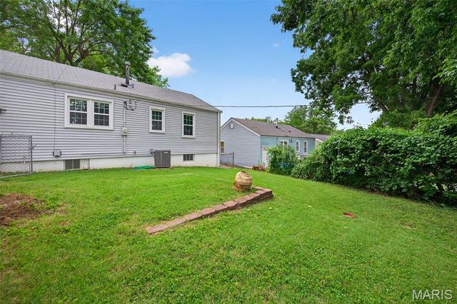 723 Crompton Court, St Louis, MO 63126