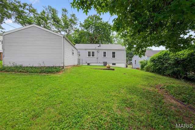 723 Crompton Court, St Louis, MO 63126