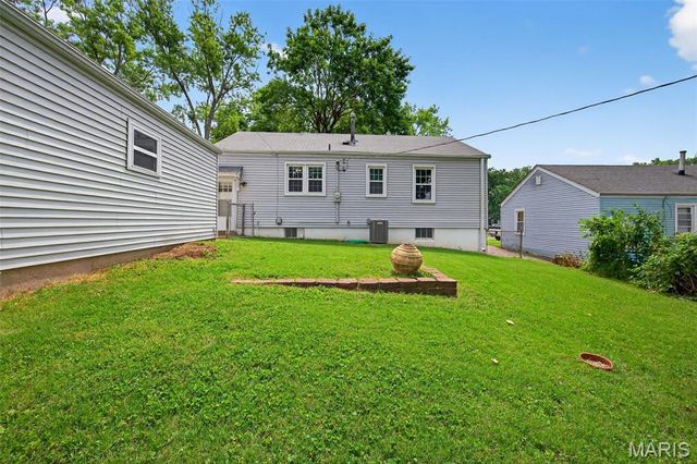 723 Crompton Court, St Louis, MO 63126