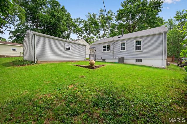 723 Crompton Court, St Louis, MO 63126