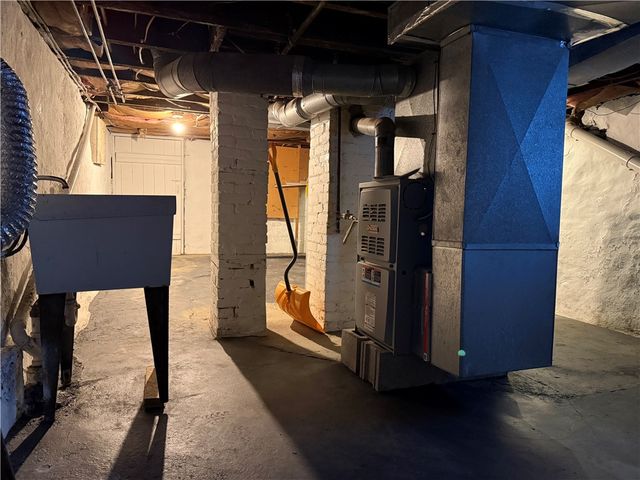 20 Avenue B, Latrobe, PA 15650